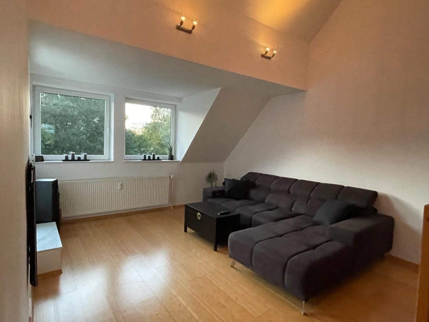 Wohnzimmer mit Wohnlandschaft