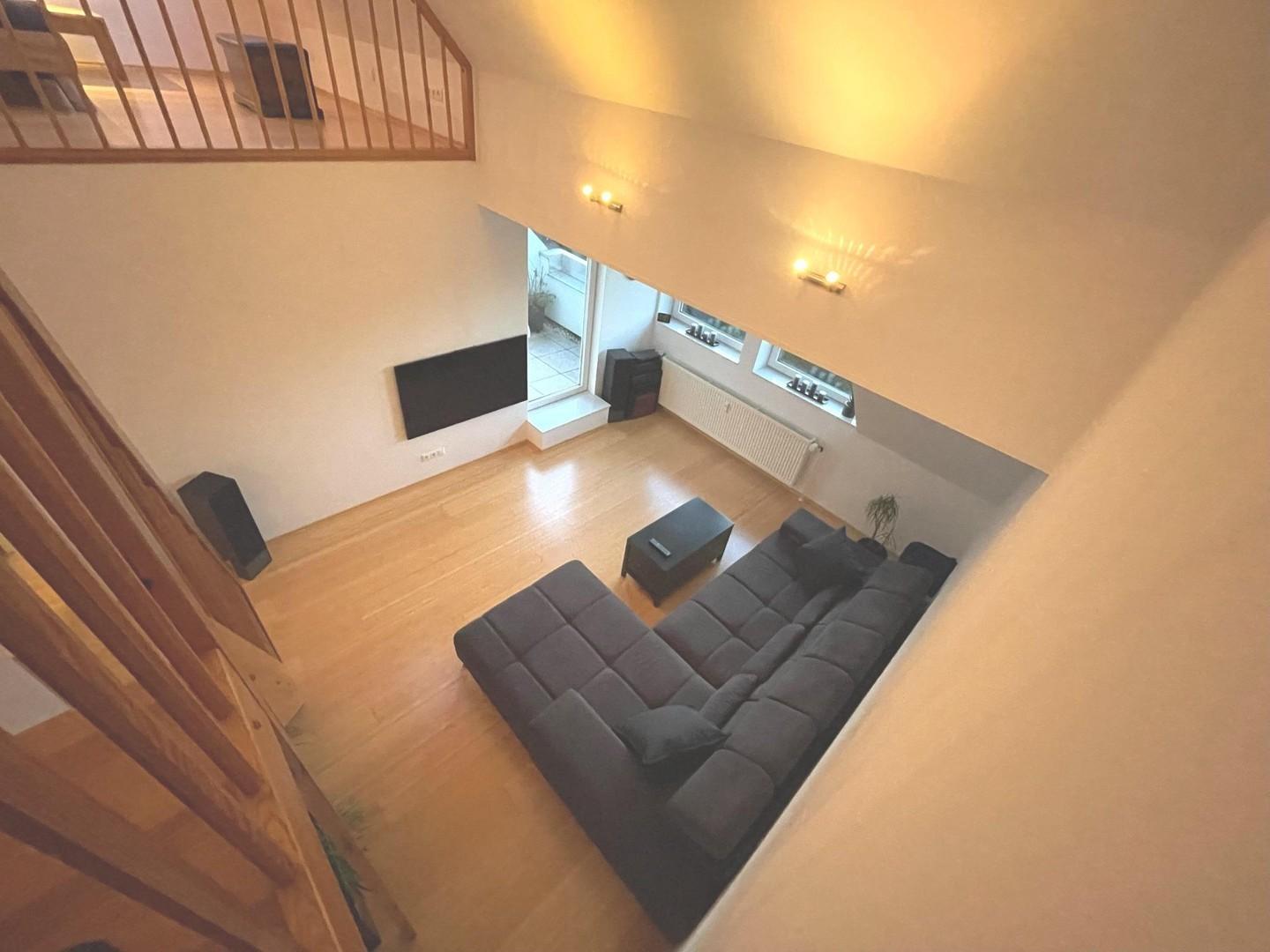 Wohnzimmer von der Galerie aus