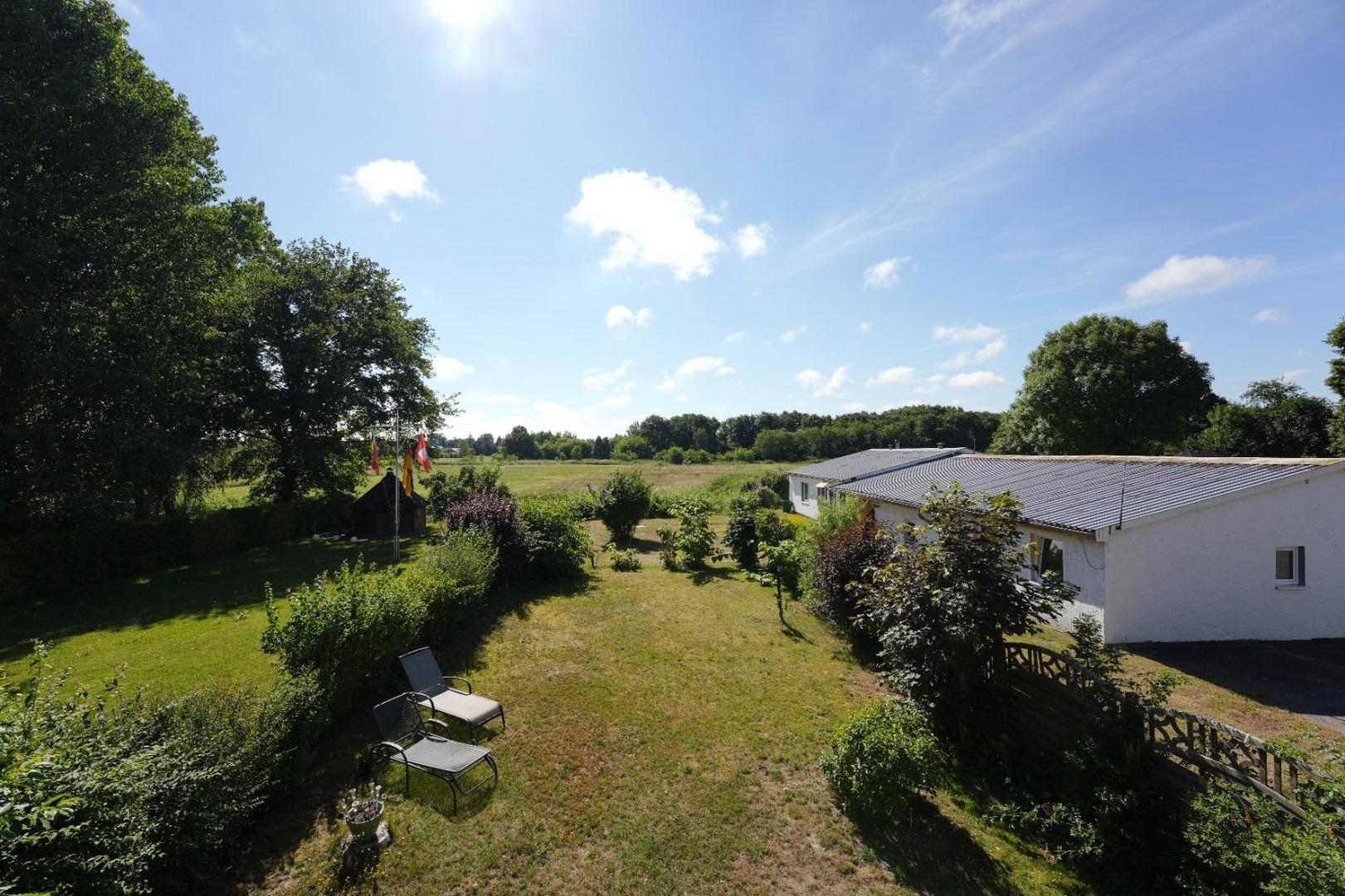 Blick aus dem Dachfenster