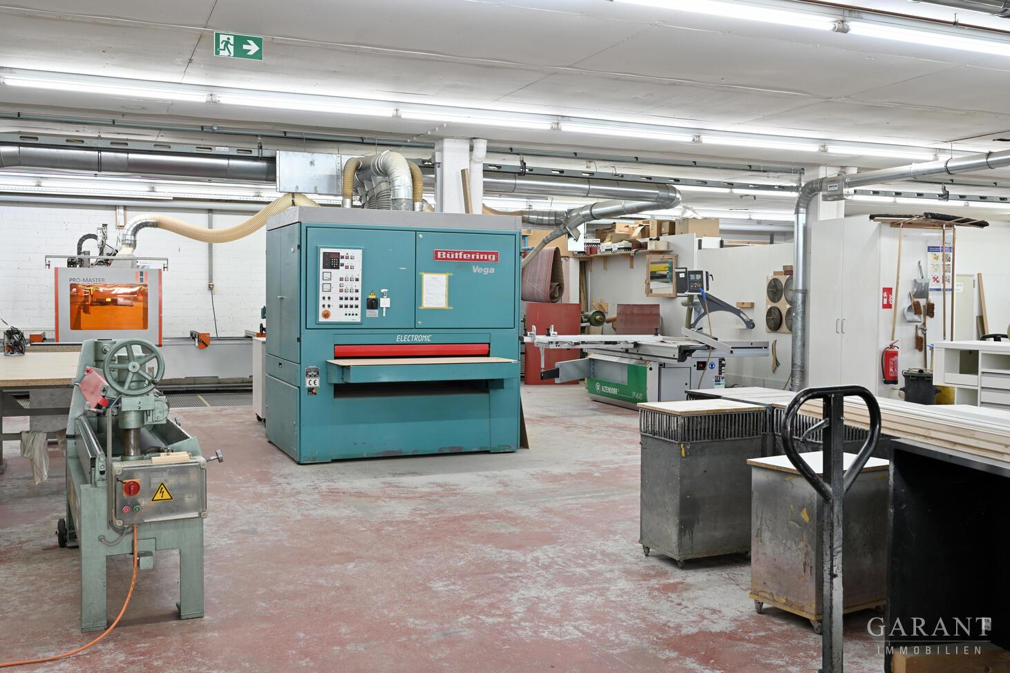 Produktionshalle Werkstatt..