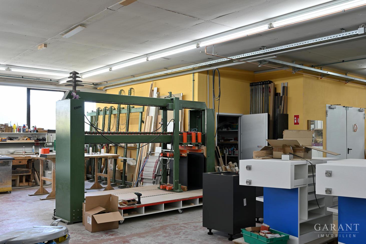 Produktionshalle Werkstatt.,