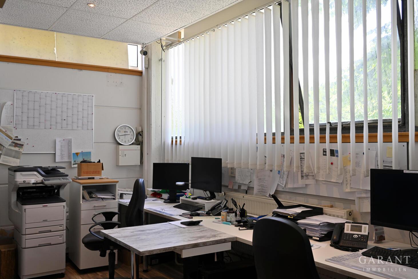 Büro.