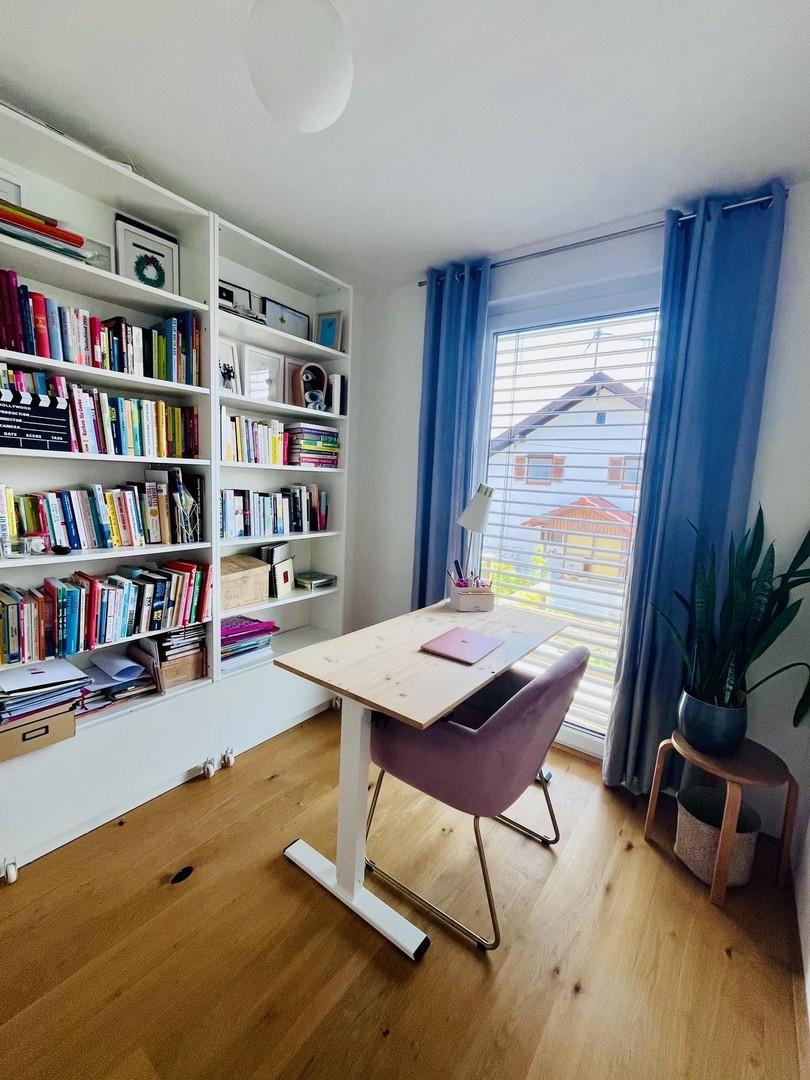 Arbeitsbereich / Home Office