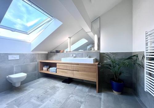 DG: Bad mit Dusche