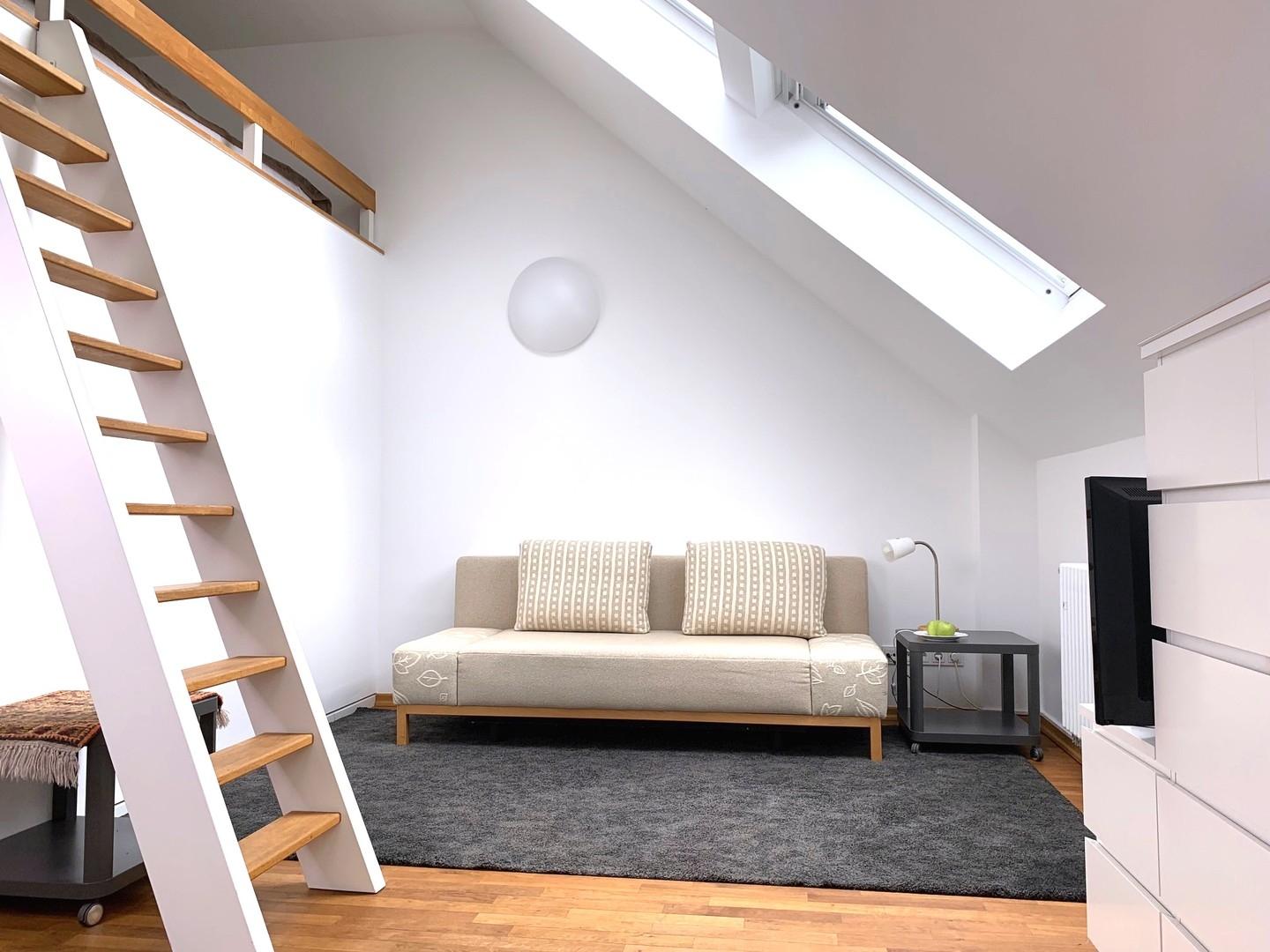 Wohnseite, Treppe zum Hochbett