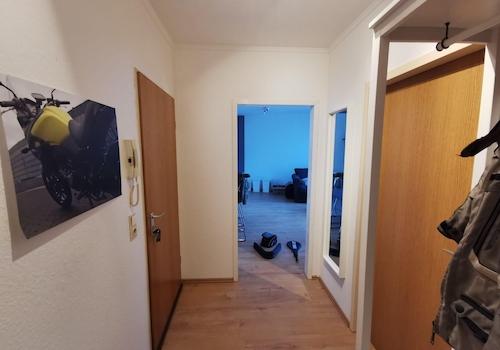 Diele Richtung Wohnbereich