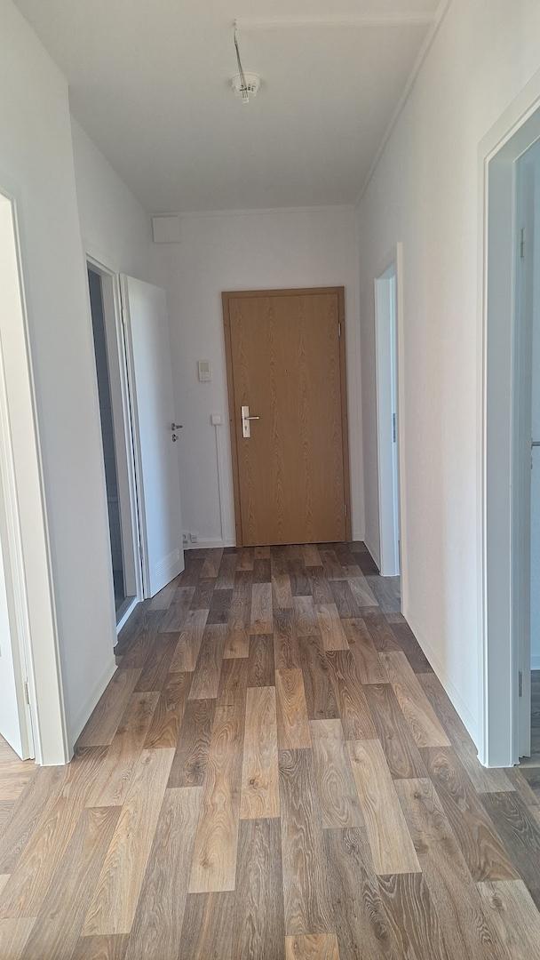 Flurbereich mit Blick zur Wohnungstür