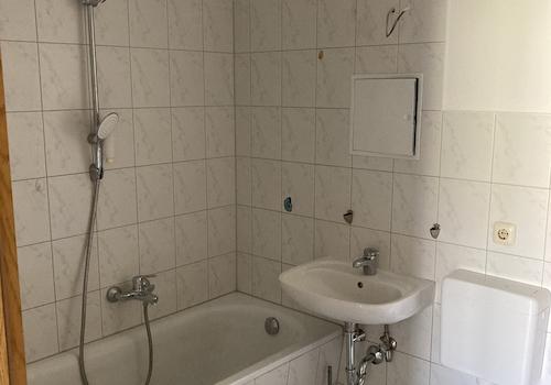 Bad mit Wanne