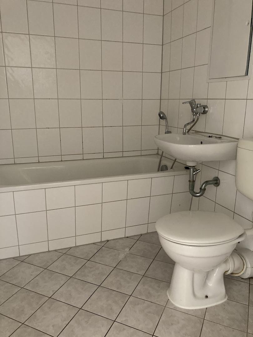 Bad mit Wanne
