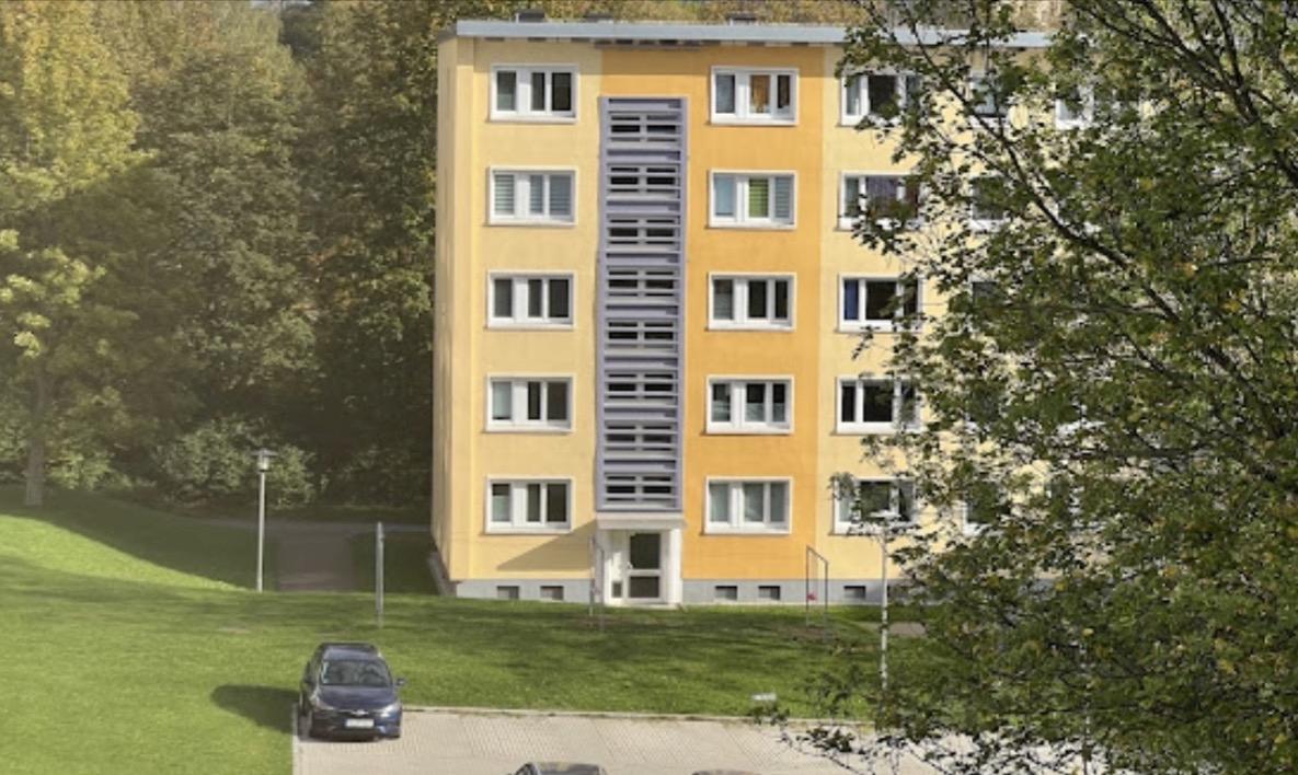 Hausansicht Hauseingang 32c