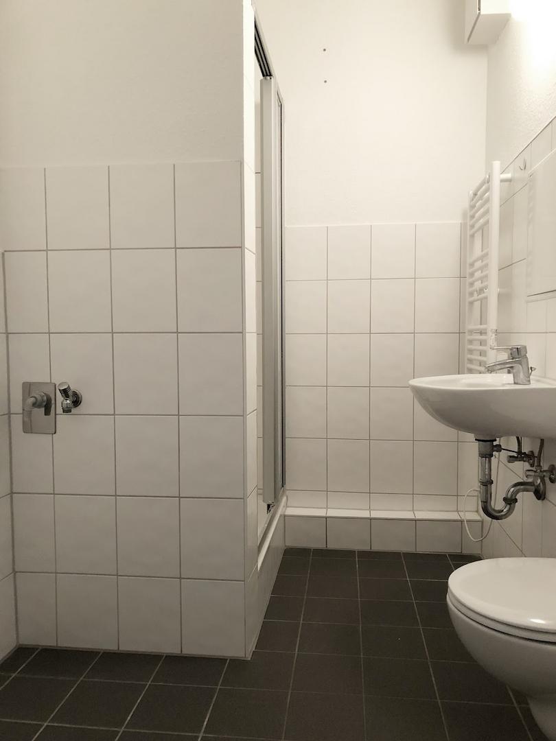 Bad mit Dusche