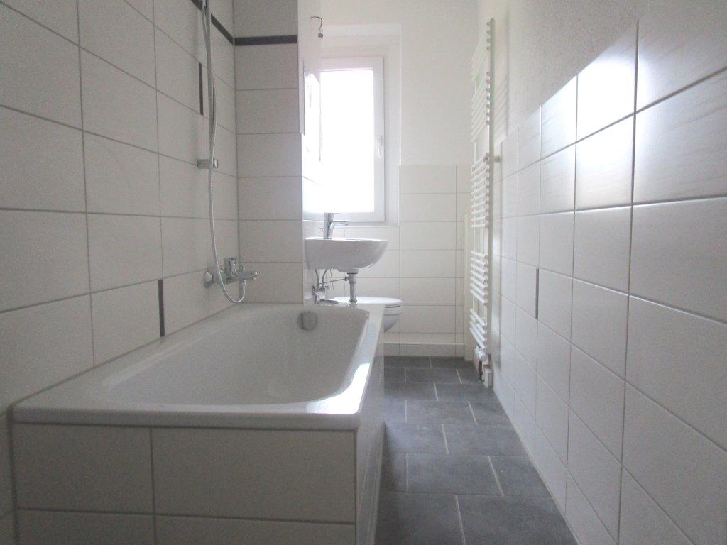 Badezimmer mit Badewanne