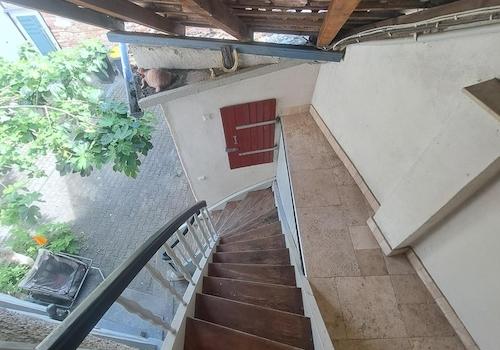 Abgang mit extra Abstellplatz