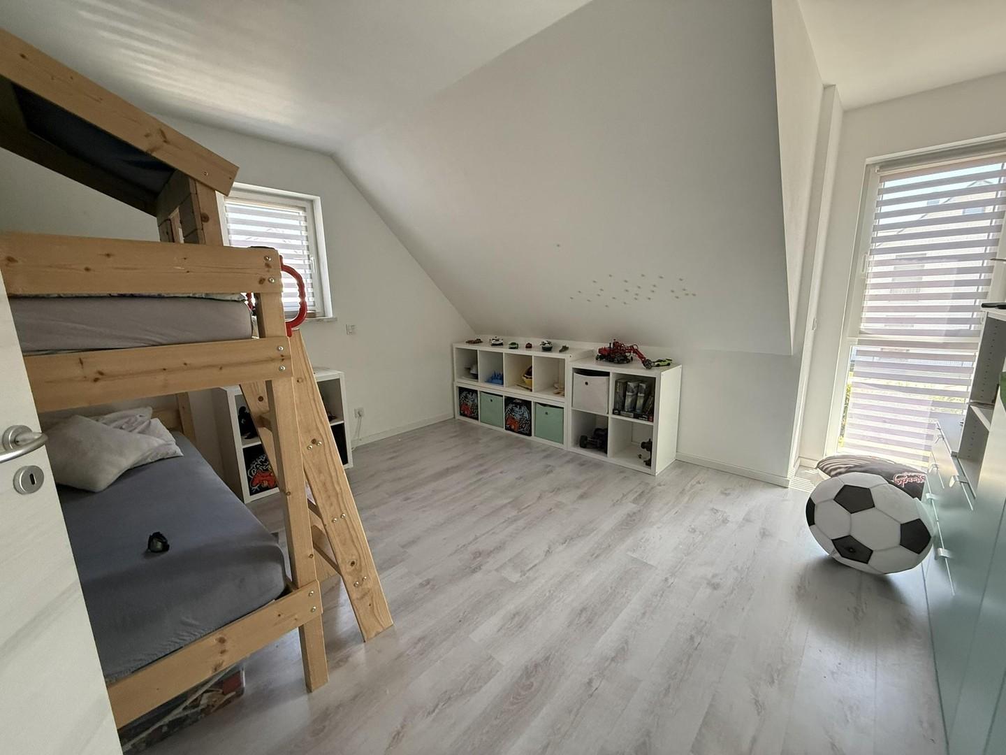 Kinderzimmer #2 OG
