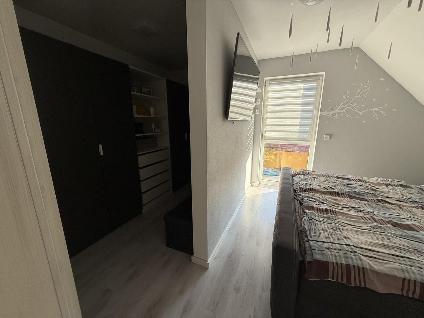 Schlafzimmer beg. Kleiderschr.