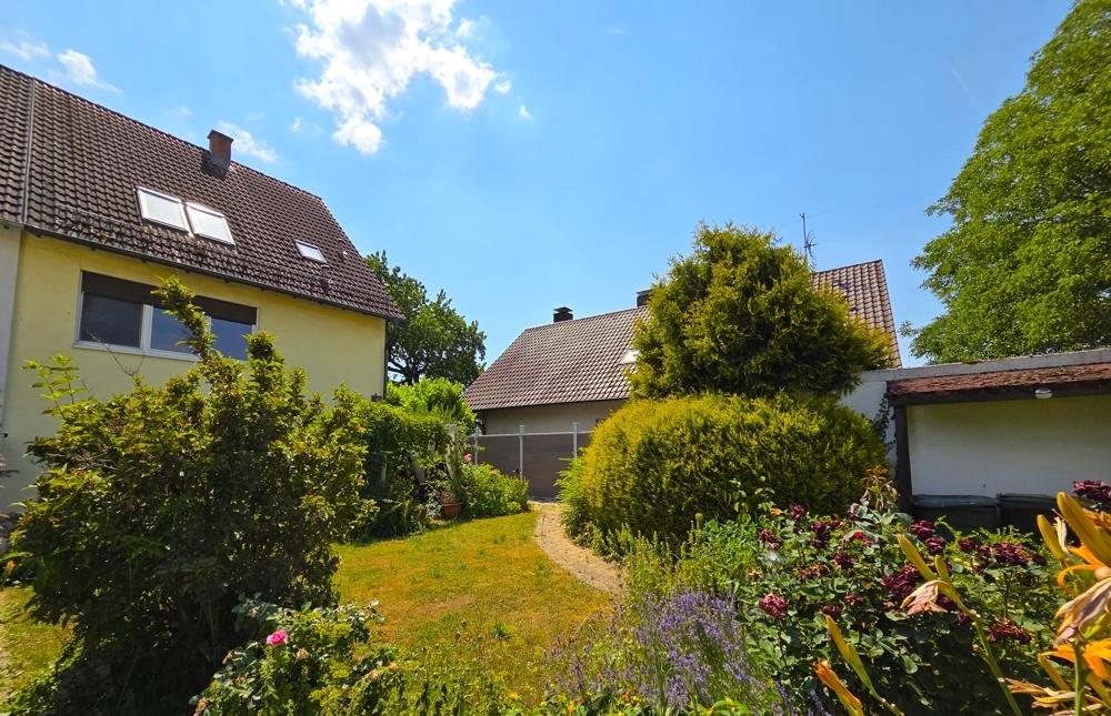 Gartenbereich vor dem Haus