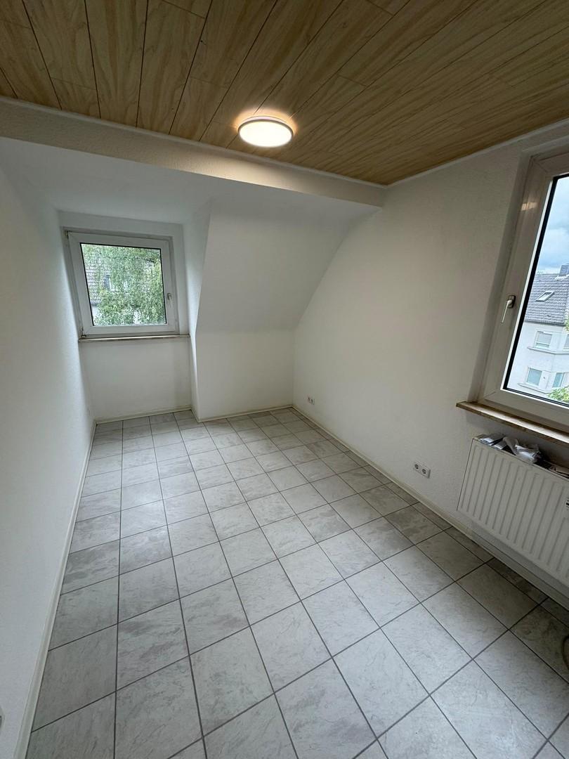 Kinder-, Arbeitszimmer