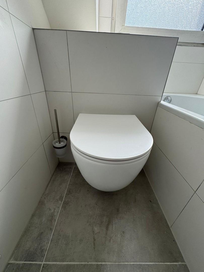 Modern renoviertes Badezimmer