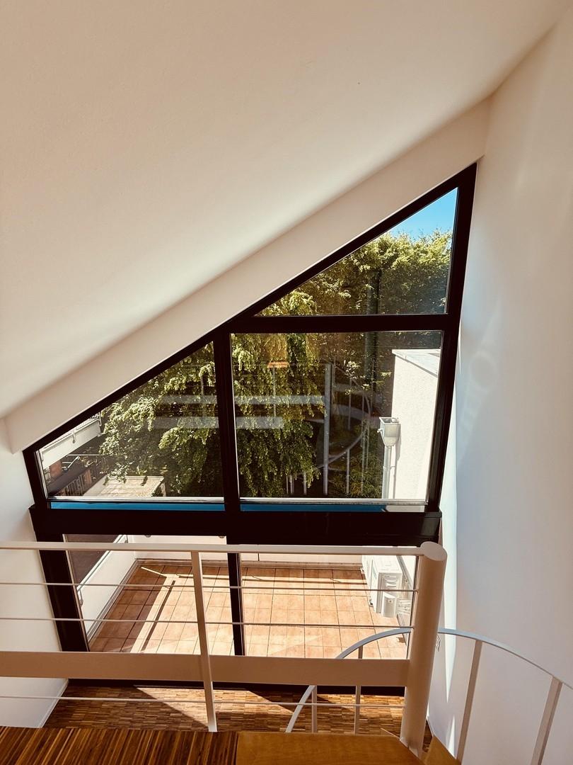 Empore Richtung Balkon