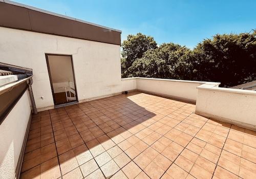 Dachterrasse Richtung Empore