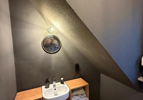 WC 2