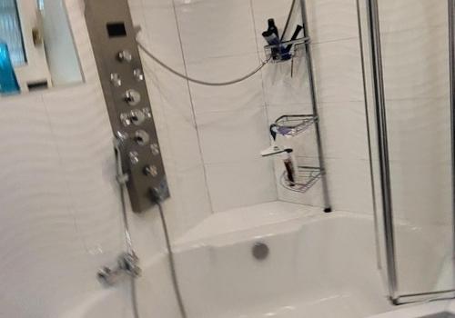 Bad mit Wanne