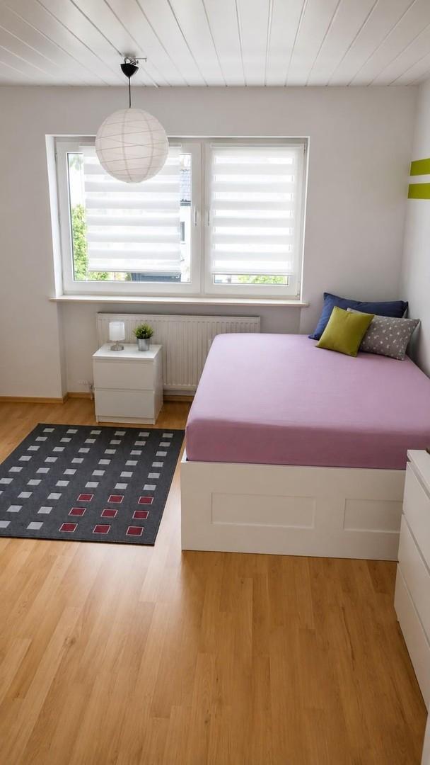 Kind 1/Schlafzimmer