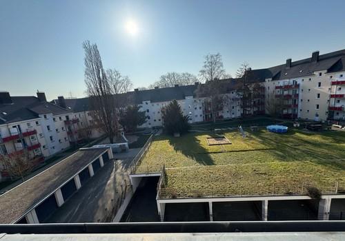 Modernes, grünes Wohnumfeld