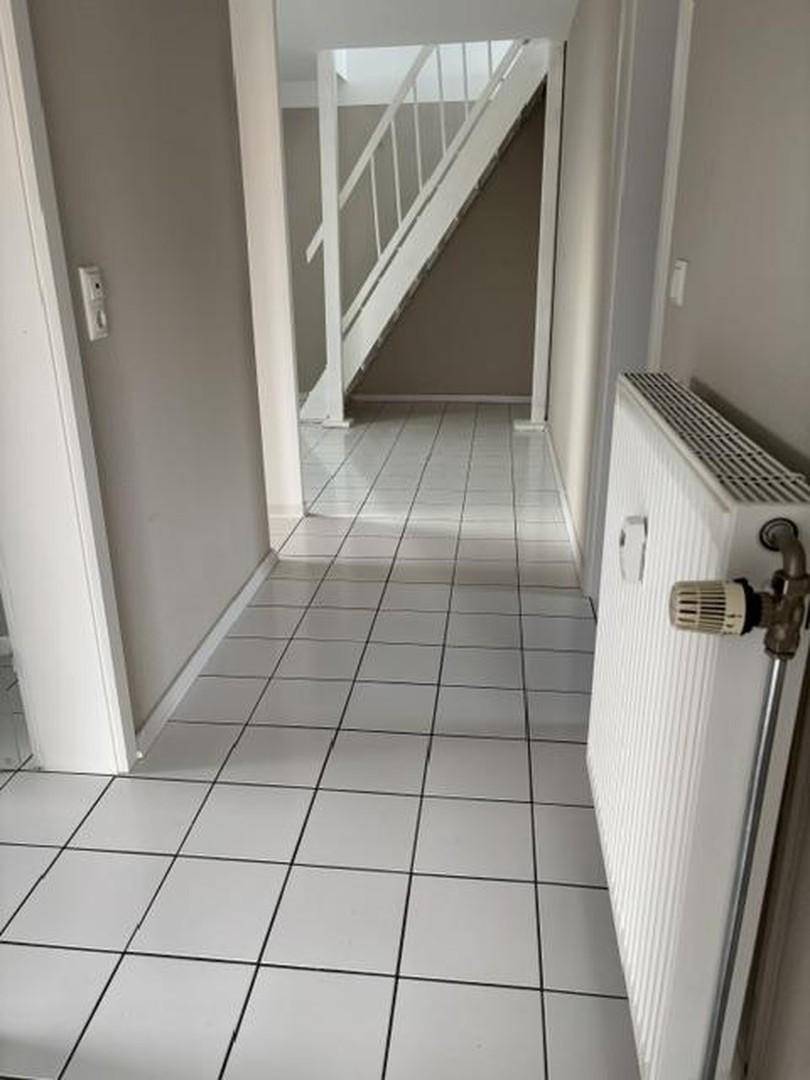 Flur - Blick zur Treppe