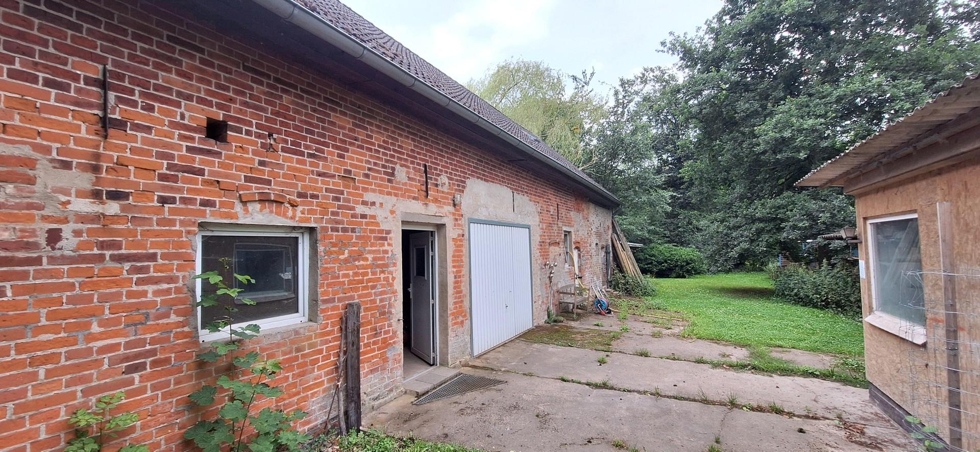 Scheune Gartenseite mit Garage