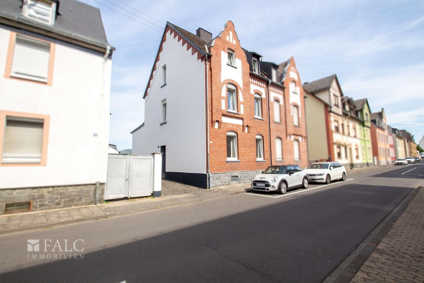 Straßenansicht
