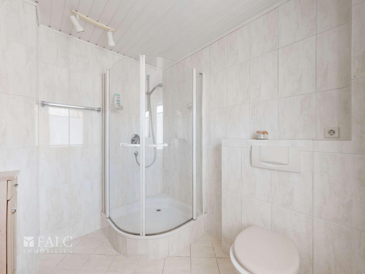 Badezimmer EG