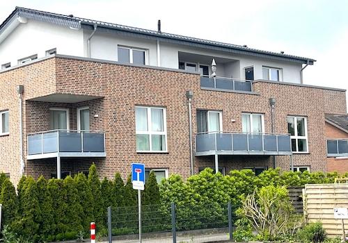Seitenansicht mit Balkon