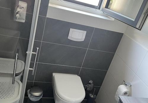 Gäste-WC 2