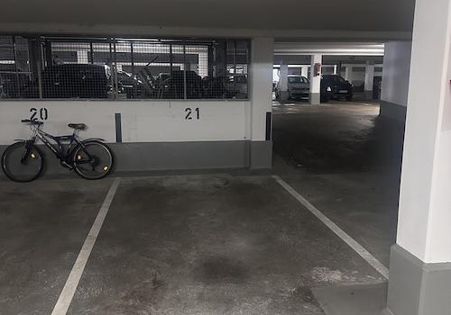 Tiefgaragenstellplatz