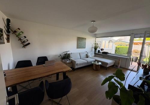 Wohnzimmer mit Essbereich