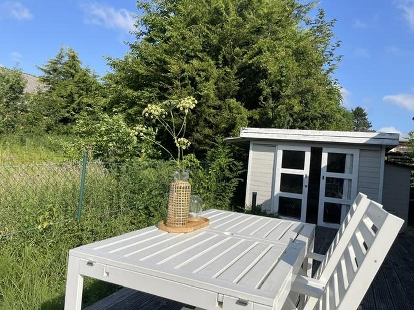 Terrasse mit Guest Cottage