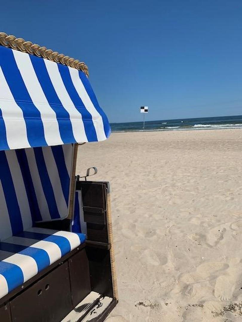 Strandkorb am Meer