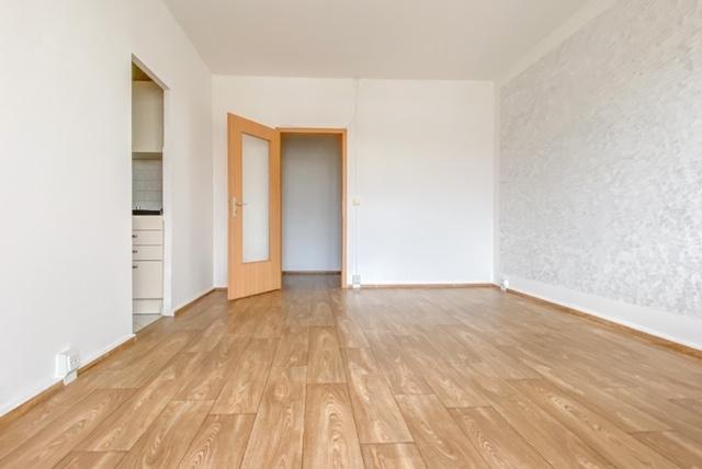 Wohnzimmer_Blick vom Balkon
