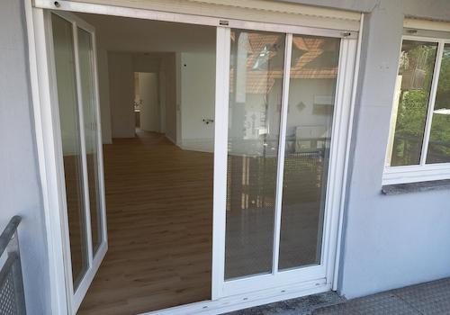 Vom Balkon in die Wohnung