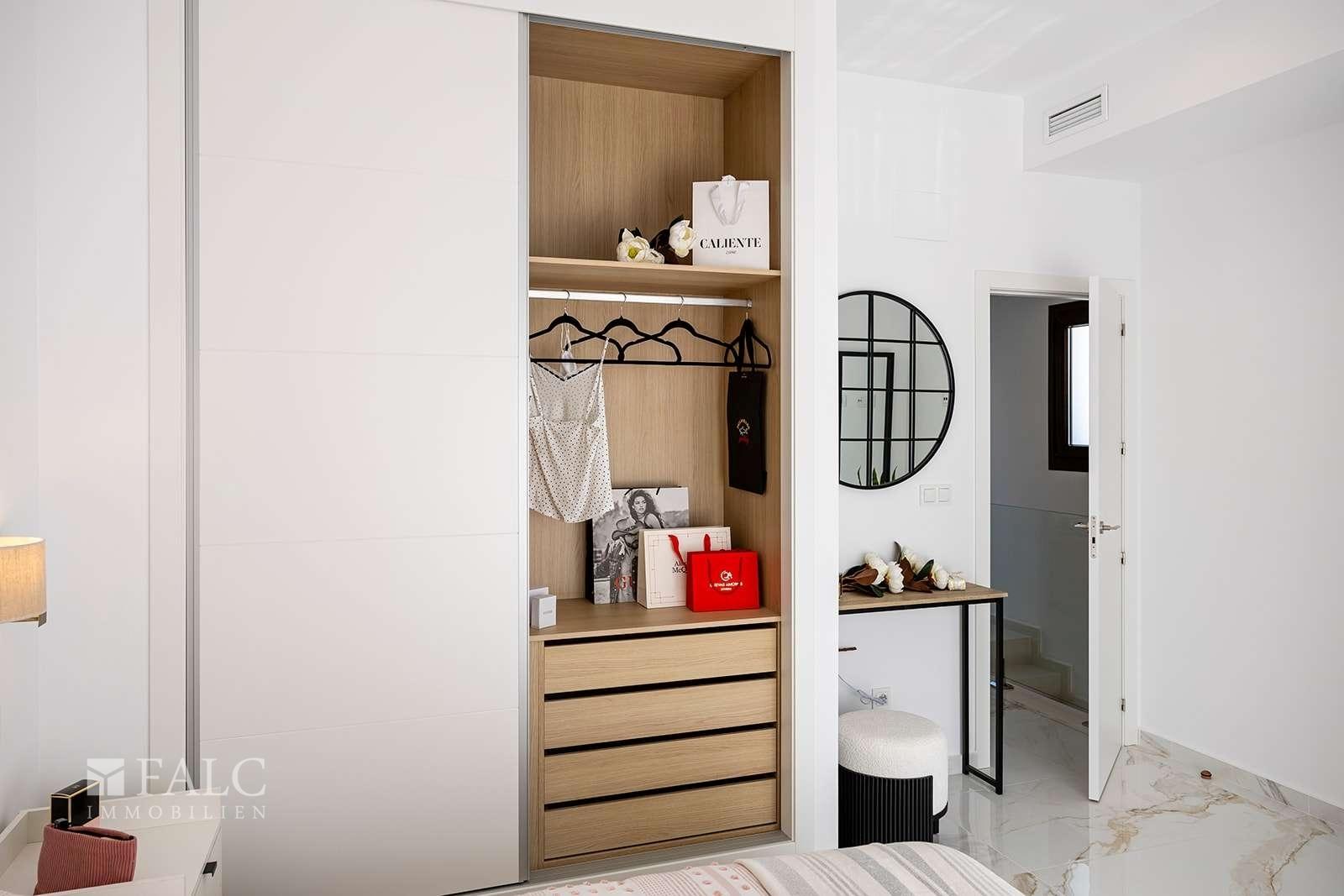 Schlafzimmerschrank 