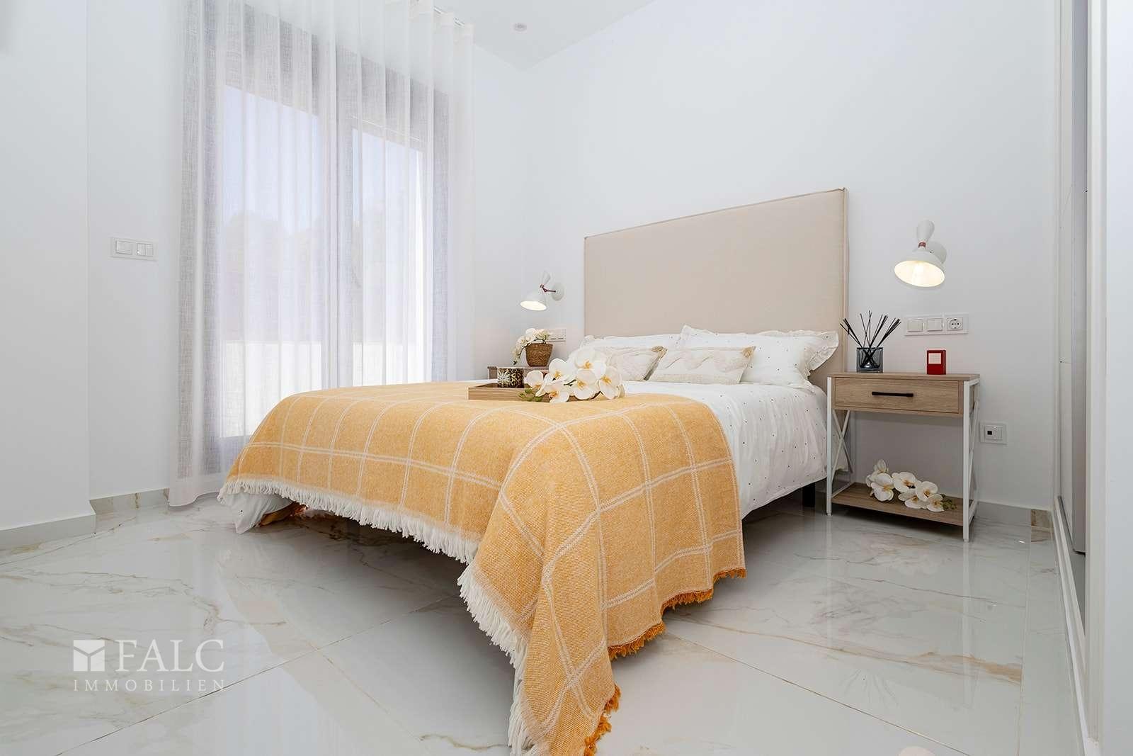 Schlafzimmer 2