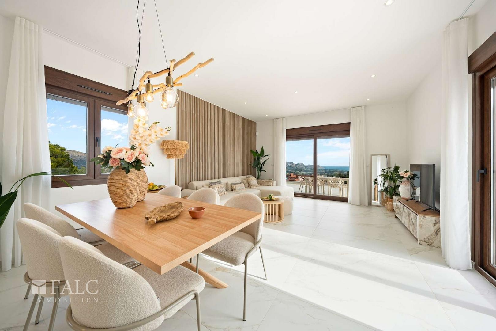 Wohnzimmer mit Essbereich