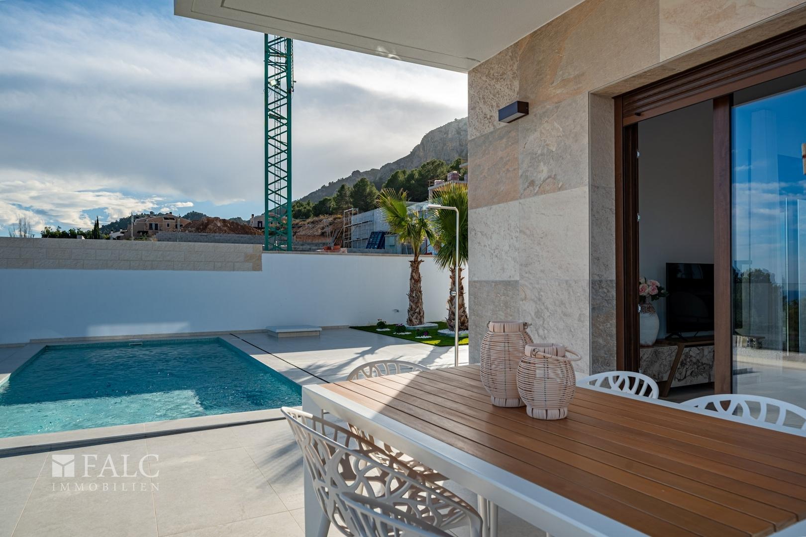 Poolterrasse