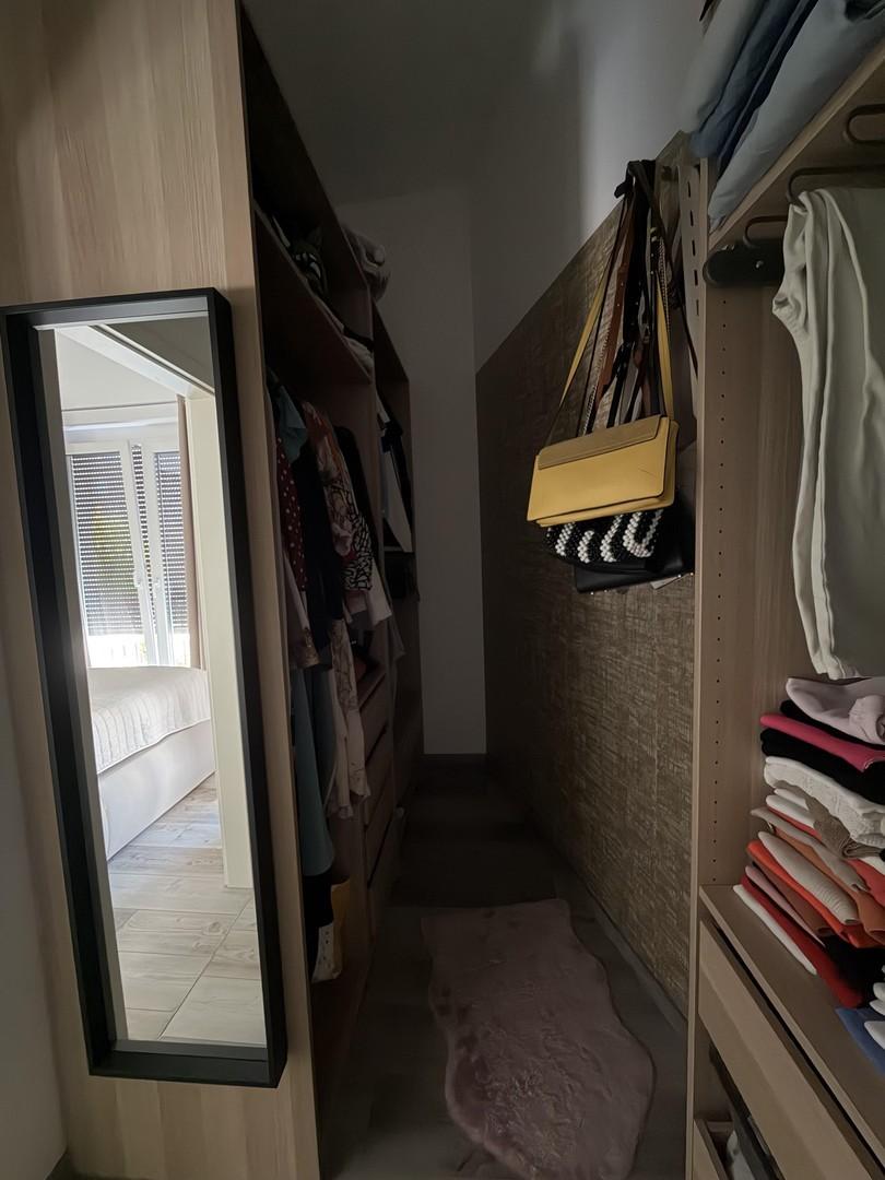 begehbarer Kleiderschrank