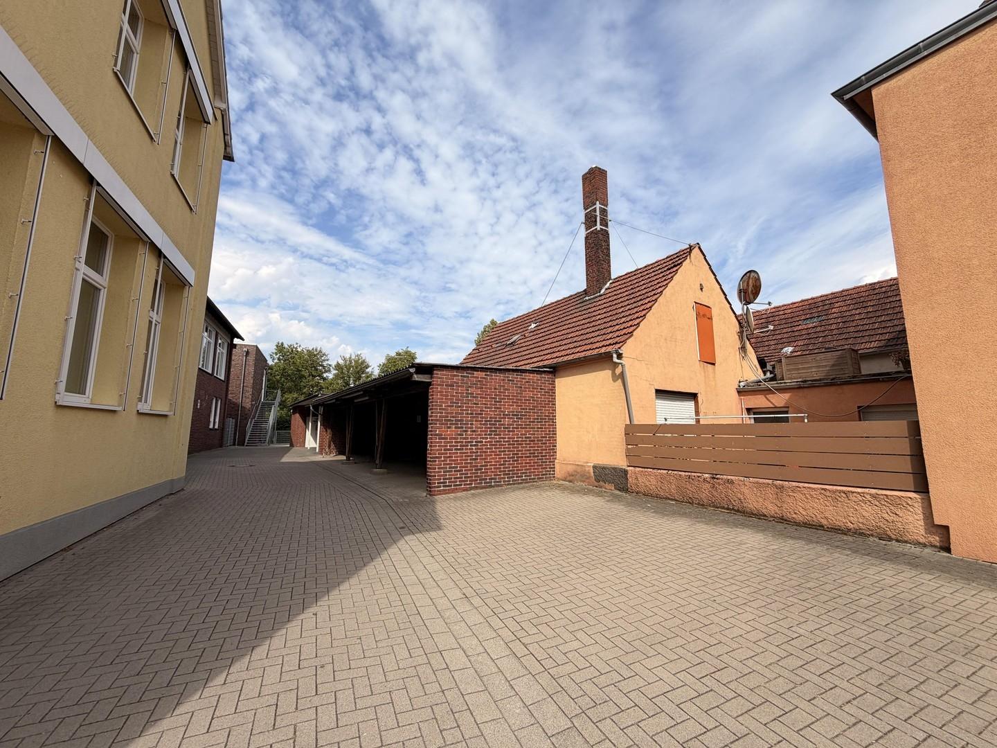 Hausrückseite