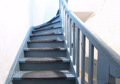Schöne Holztreppe