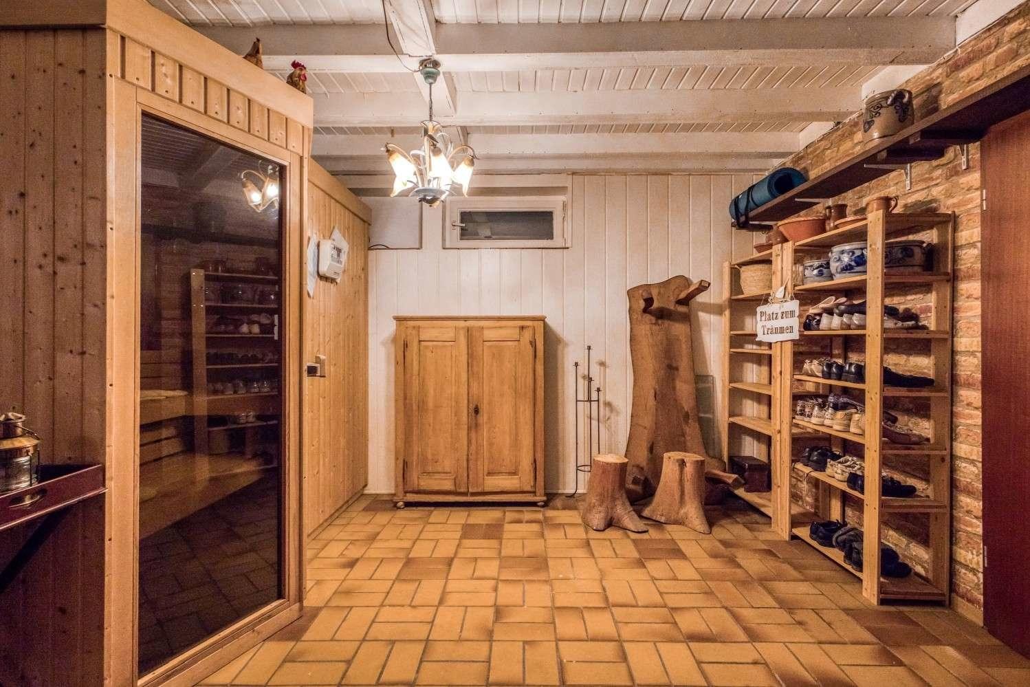 Hobbyraum mit Sauna