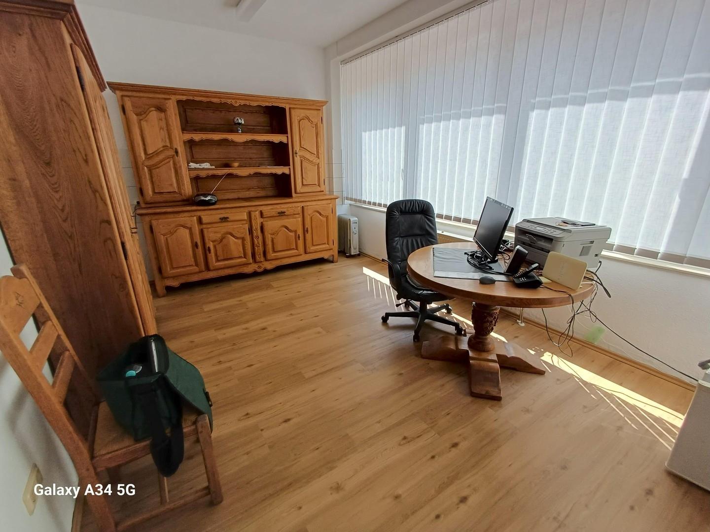 Raum 7/Teeküche, Büro ca. 16qm