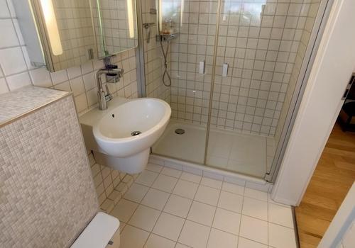 Bad im Wohnkeller